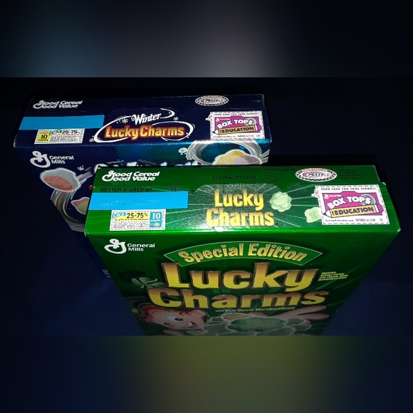 2 Vintage Unopened Boxes of Special Edition Luck Charms cereal from early 1990s - Picture 8 of 10